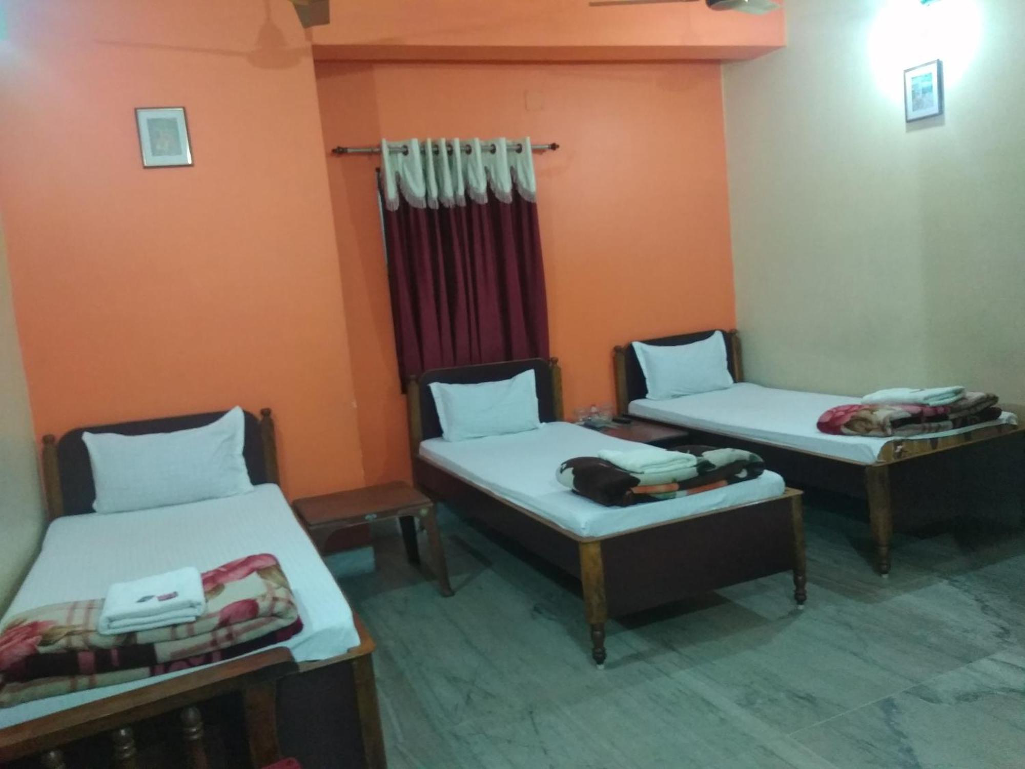 Hotel Chandrakala Regency 300 Meters From Dhanbad Railway Екстер'єр фото