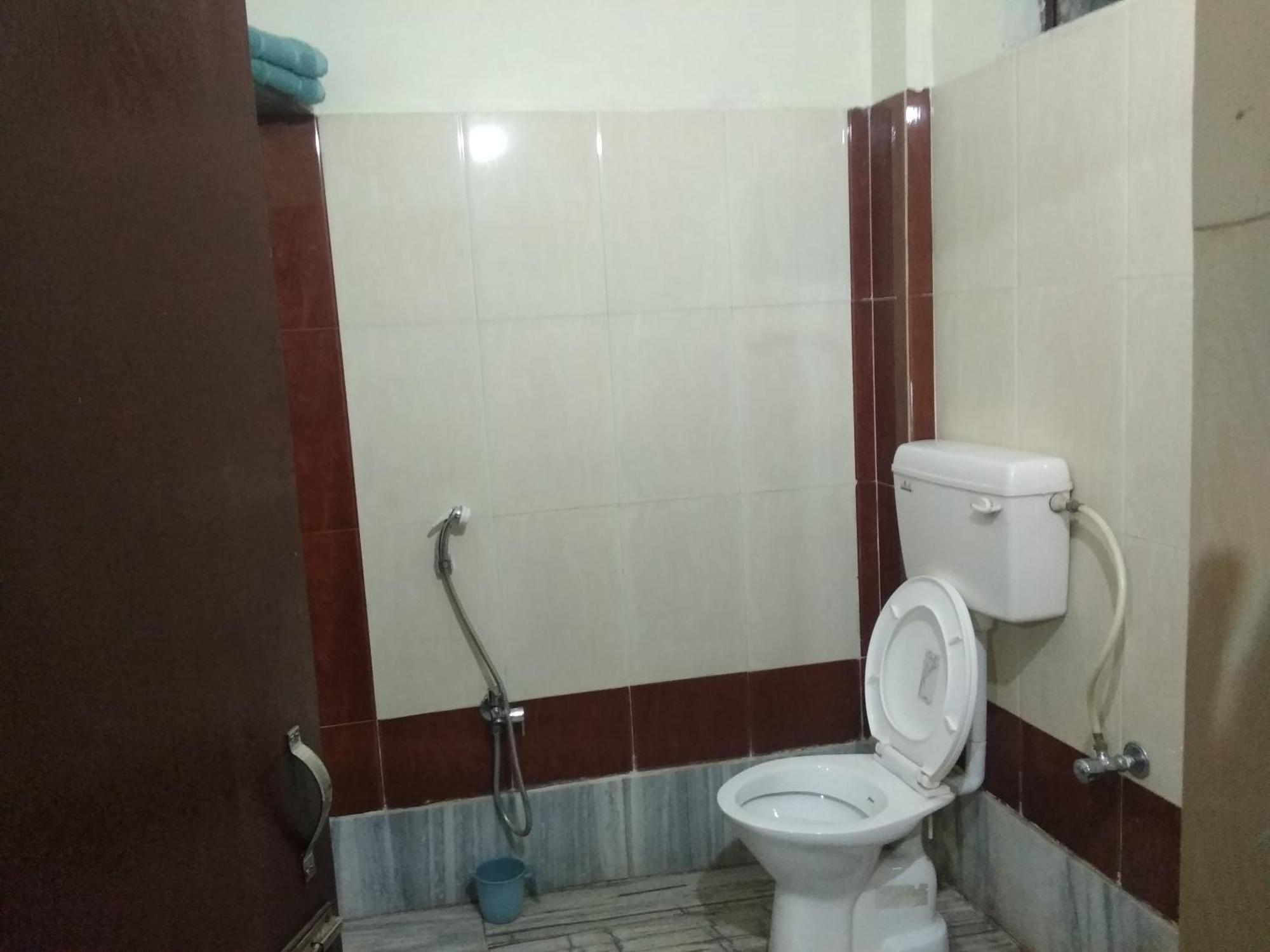 Hotel Chandrakala Regency 300 Meters From Dhanbad Railway Екстер'єр фото