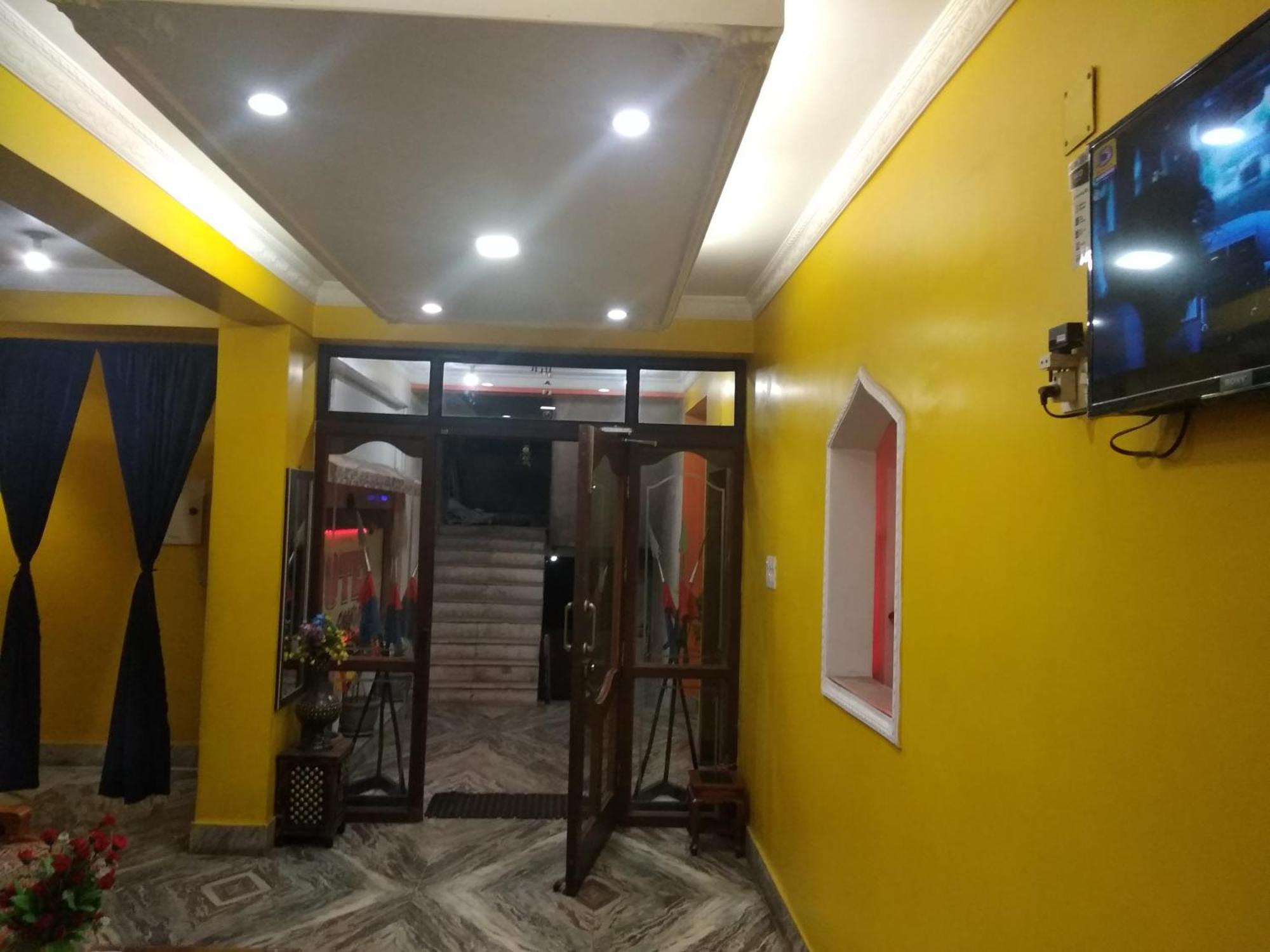 Hotel Chandrakala Regency 300 Meters From Dhanbad Railway Екстер'єр фото